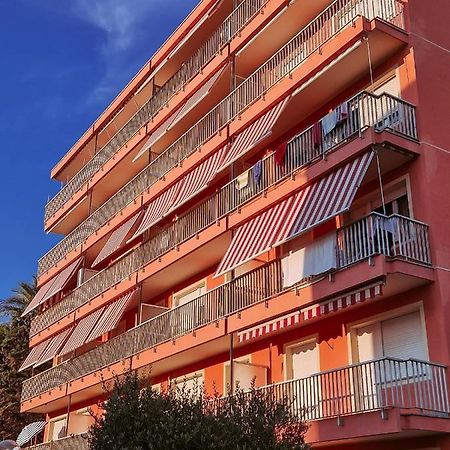 Residence Laura Bordighera Bagian luar foto